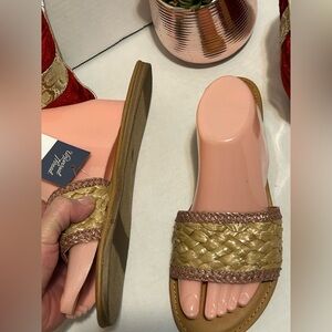 Universal Thread Woven Tan and Pink Sandals